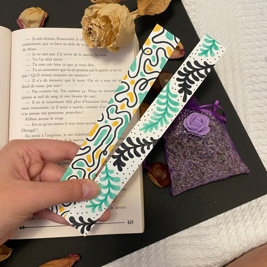 Hand-drawn Abstract Bookmark
